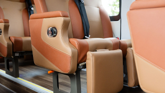 车内乘坐空间到