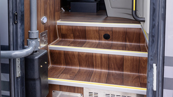 舒适大载客空间