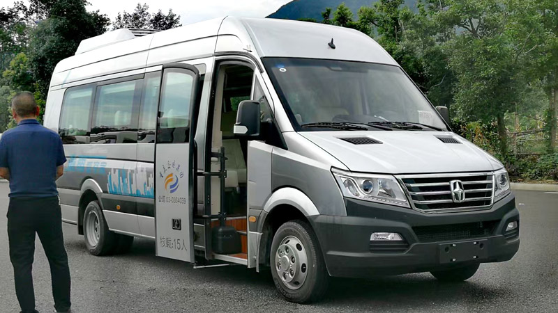 重庆-南充班线大改小客运班车 19座7.5米欧睿