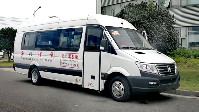 四川广安宁祥运业大改小客运班车 19座7.5米欧睿