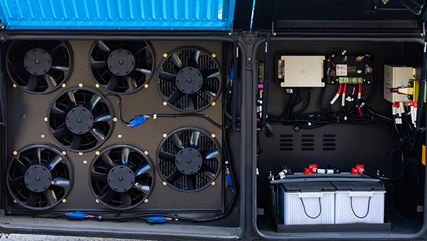 独立低压电器仓