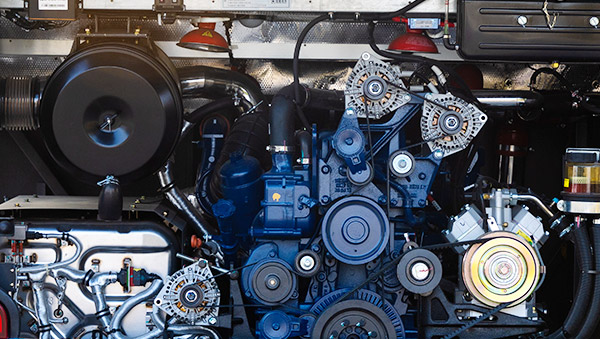 科学设计发动机舱