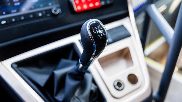 气助力换挡结构